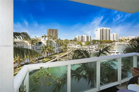 7910 Harbor Island Drive Miami Beach FL 33141