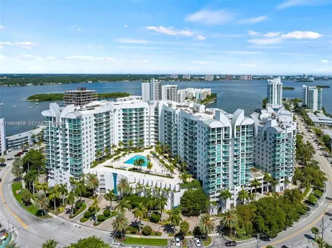 7910 Harbor Island Drive Miami Beach FL 33141