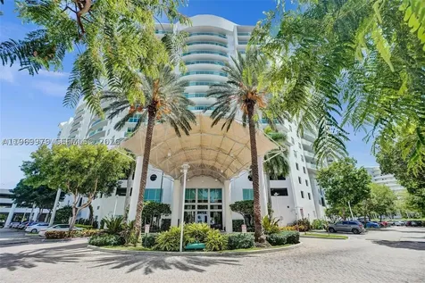 7910 Harbor Island Drive North Bay Village FL 33141