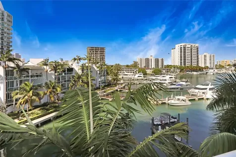 7910 Harbor Island Drive Miami Beach FL 33141