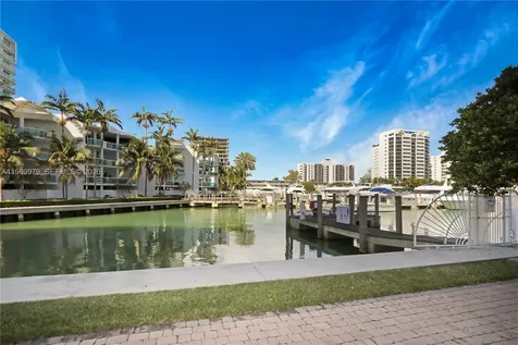 7910 Harbor Island Drive Miami Beach FL 33141