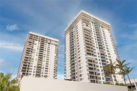 2101 S Ocean Drive Hollywood FL 33019