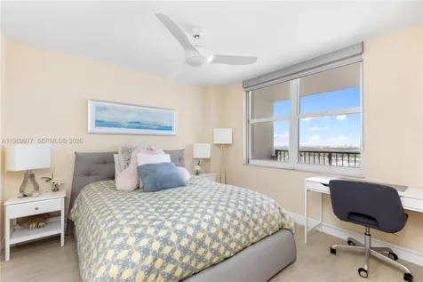 2101 S Ocean Drive Hollywood FL 33019