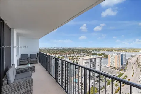 2101 S Ocean Drive Hollywood FL 33019