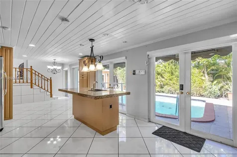 7941 SW 18th Terrace Miami FL 33155