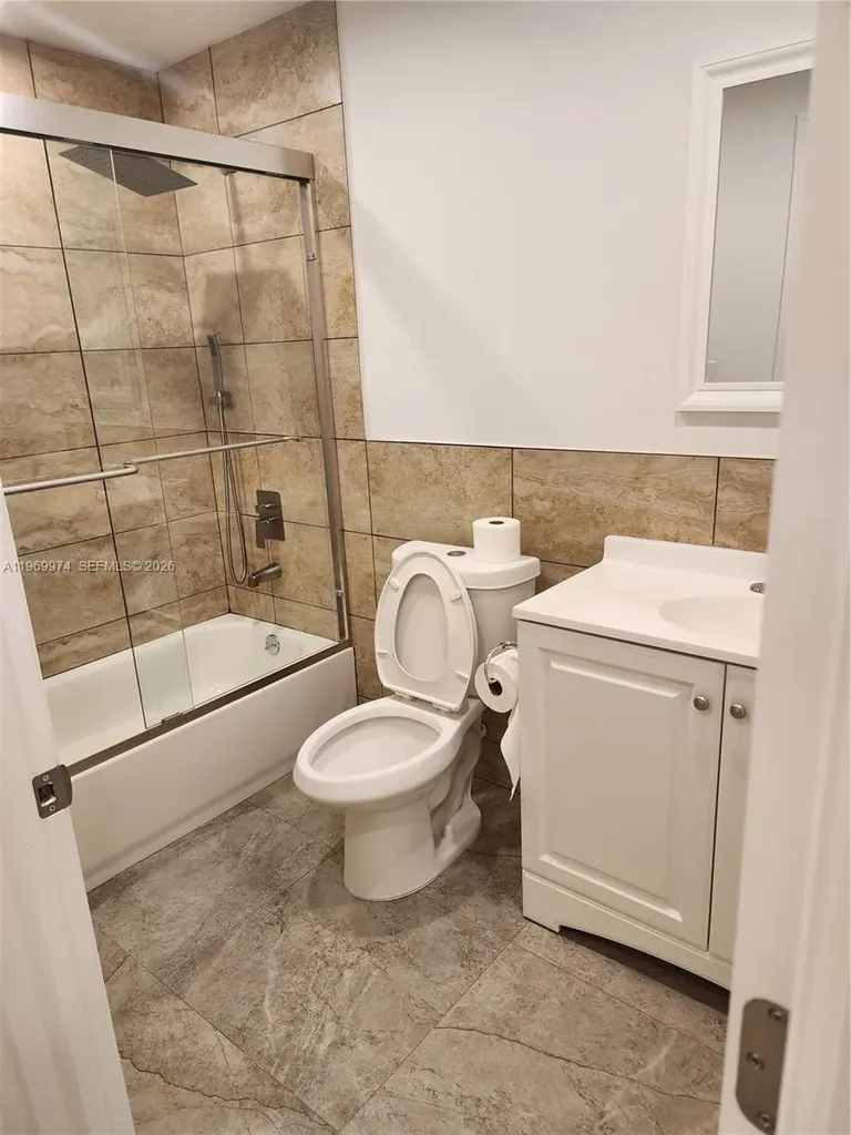 413 SW 10th Street Delray Beach FL 33444