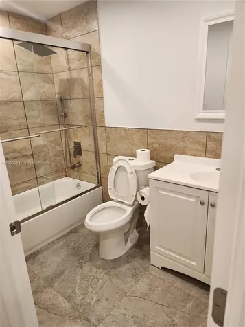 413 SW 10th Street Delray Beach FL 33444