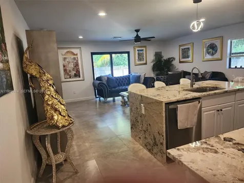 413 SW 10th Street Delray Beach FL 33444
