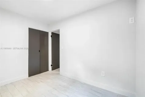 1523 NW 38th Street Miami FL 33142