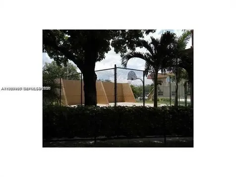 2530 NW 39th Way Lauderdale Lakes FL 33311
