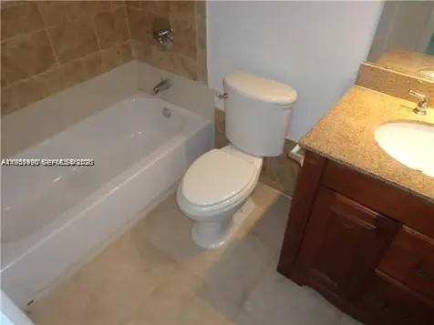 2530 NW 39th Way Lauderdale Lakes FL 33311
