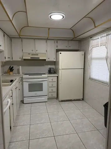 301 SE 3rd Street Dania FL 33004