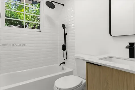 1009 Meridian Avenue Miami Beach FL 33139