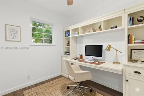 1009 Meridian Avenue Miami Beach FL 33139