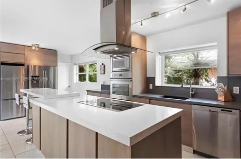 1025 Belle Meade Island Drive Miami FL 33138
