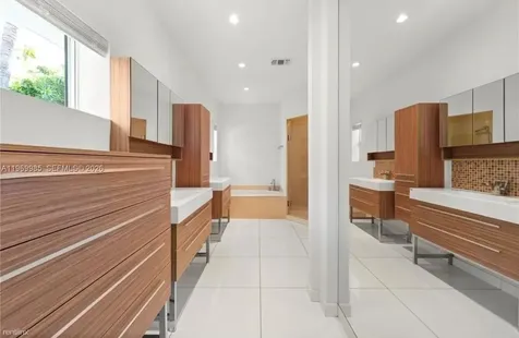 1025 Belle Meade Island Drive Miami FL 33138