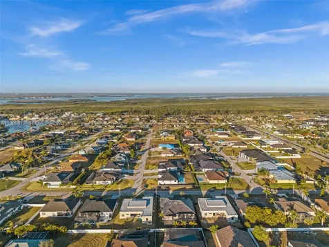 109 SW 37th Place Cape Coral FL 33991