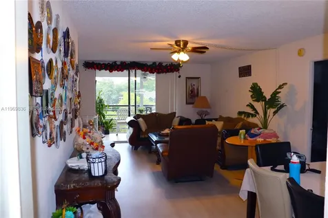 900 Saint Charles Place Pembroke Pines FL 33026