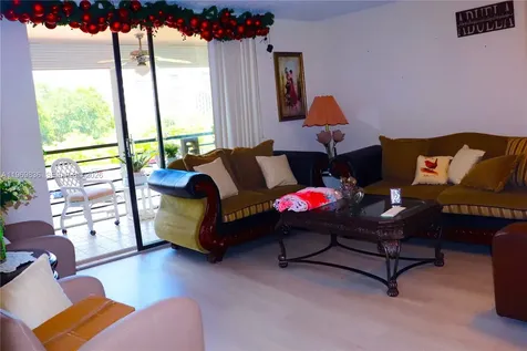 900 Saint Charles Place Pembroke Pines FL 33026
