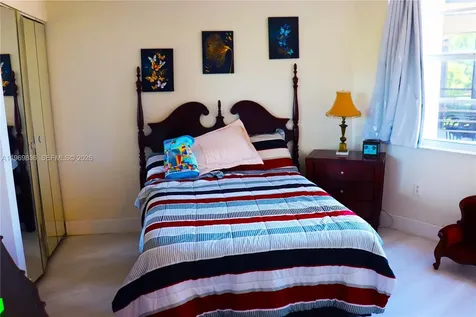 900 Saint Charles Place Pembroke Pines FL 33026