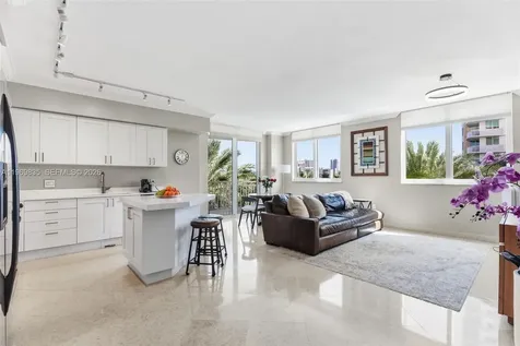 1745 E Hallandale Beach Boulevard Hallandale Beach FL 33009