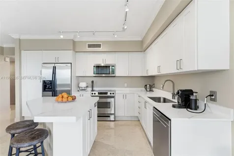 1745 E Hallandale Beach Boulevard Hallandale Beach FL 33009