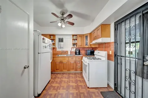 890 NE 138th Street North Miami FL 33161