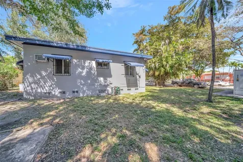 890 NE 138th Street North Miami FL 33161