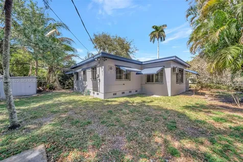 890 NE 138th Street North Miami FL 33161