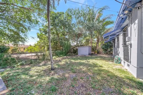 890 NE 138th Street North Miami FL 33161