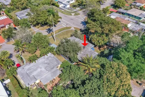 890 NE 138th Street North Miami FL 33161
