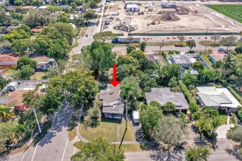 890 NE 138th Street North Miami FL 33161