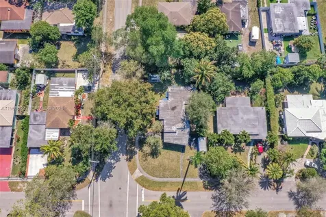 890 NE 138th Street North Miami FL 33161