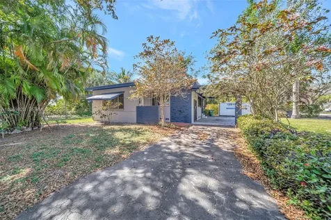 890 NE 138th Street North Miami FL 33161