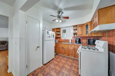 890 NE 138th Street North Miami FL 33161