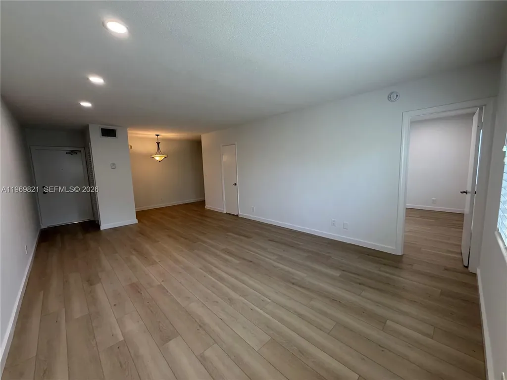 2426 SE 17th Causeway Fort Lauderdale FL 33316