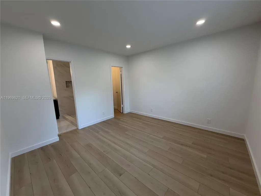 2426 SE 17th Causeway Fort Lauderdale FL 33316