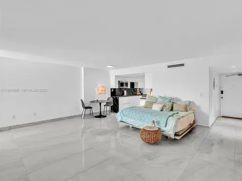 401 Ocean Drive Miami Beach FL 33139