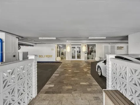 401 Ocean Drive Miami Beach FL 33139