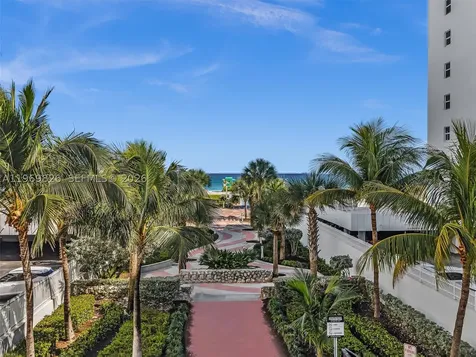 401 Ocean Drive Miami Beach FL 33139