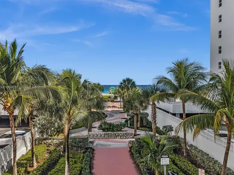 401 Ocean Drive Miami Beach FL 33139