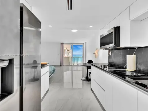 401 Ocean Drive Miami Beach FL 33139