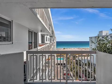 401 Ocean Drive Miami Beach FL 33139