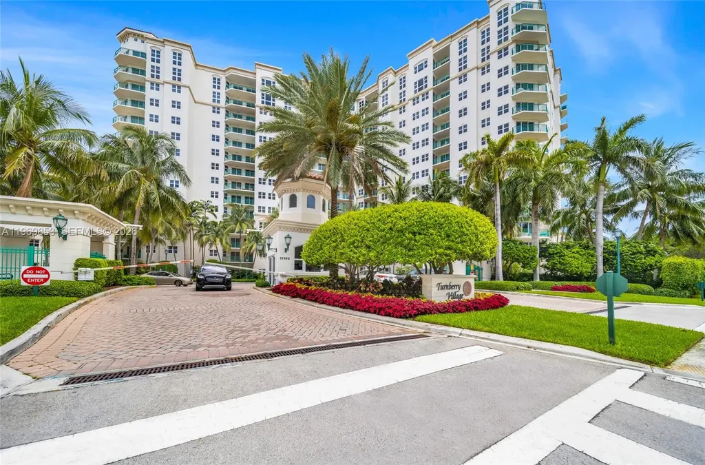 20000 E Country Club Drive Aventura FL 33180