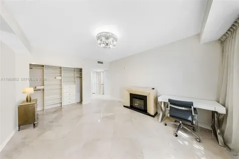 20000 E Country Club Drive Aventura FL 33180