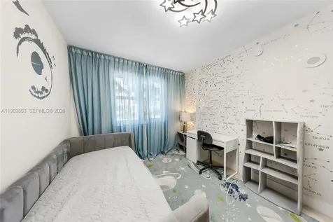 20000 E Country Club Drive Aventura FL 33180