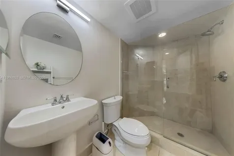20000 E Country Club Drive Aventura FL 33180