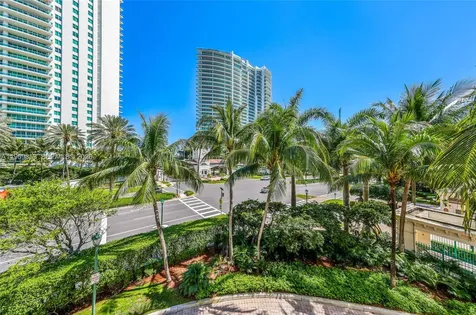 20000 E Country Club Drive Aventura FL 33180