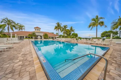 20000 E Country Club Drive Aventura FL 33180