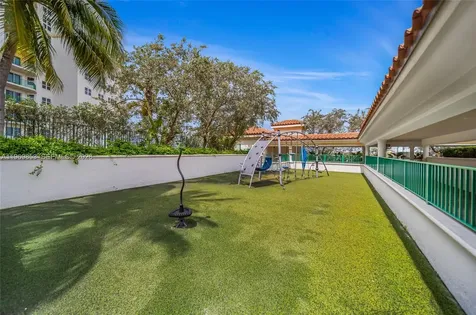20000 E Country Club Drive Aventura FL 33180